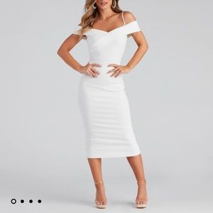 Valeria Formal Off-The-Shoulder Crepe Midi Dress (Large)